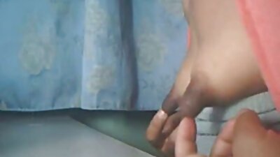 Adolescente bruna lussuriosa fa tradire sua moglie in camera da letto film amatoriali porno dal patrigno