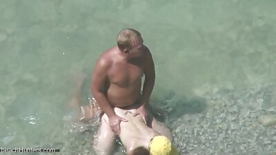 Una splendida mora viene scopata da un film porno di attrici italiane grosso cazzo duro